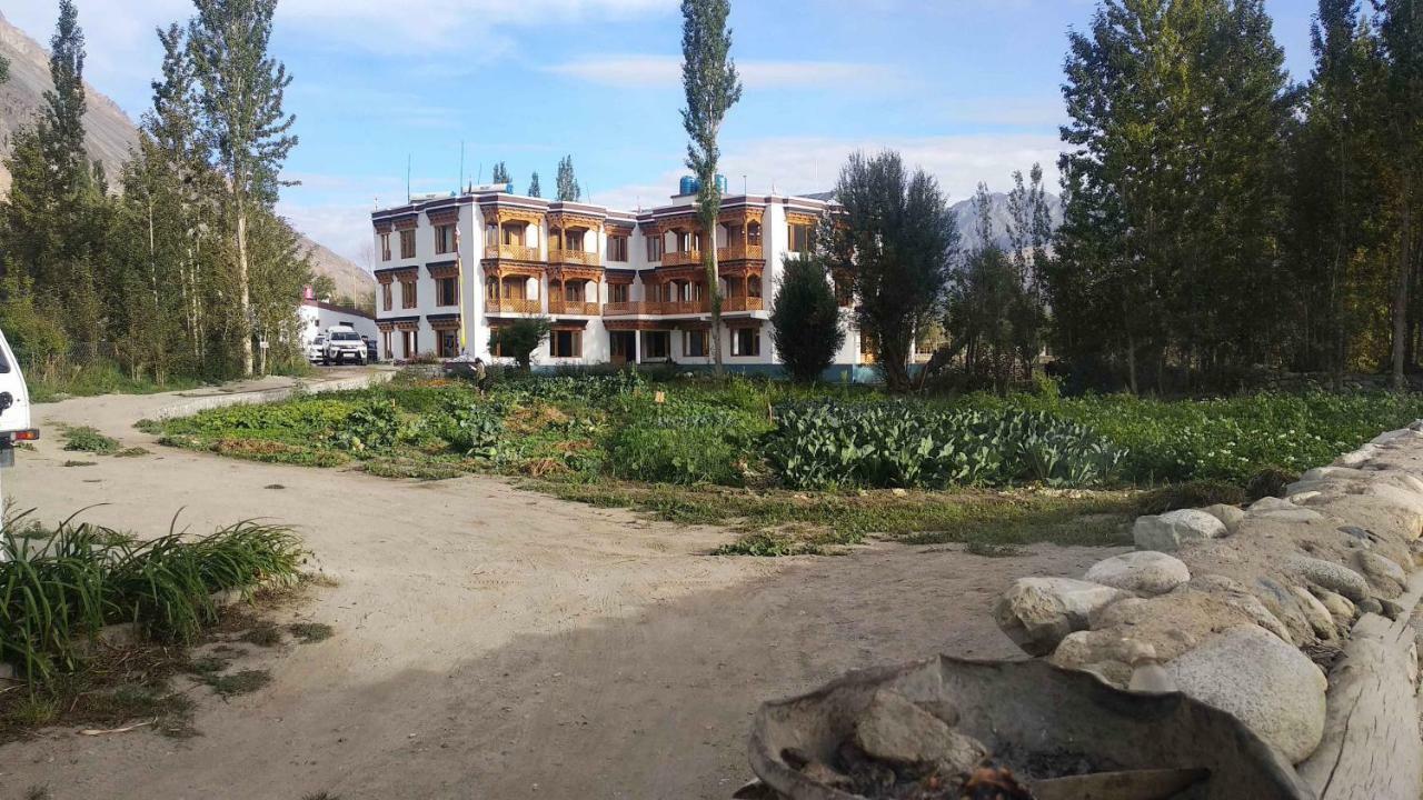 Hôtel Hunder Residency à Leh Extérieur photo